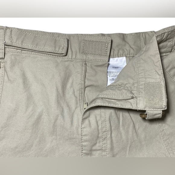 Columbia PFG Men's Khaki Fishing Shorts University of Florida Gators Large GUC - Picture 3 of 7